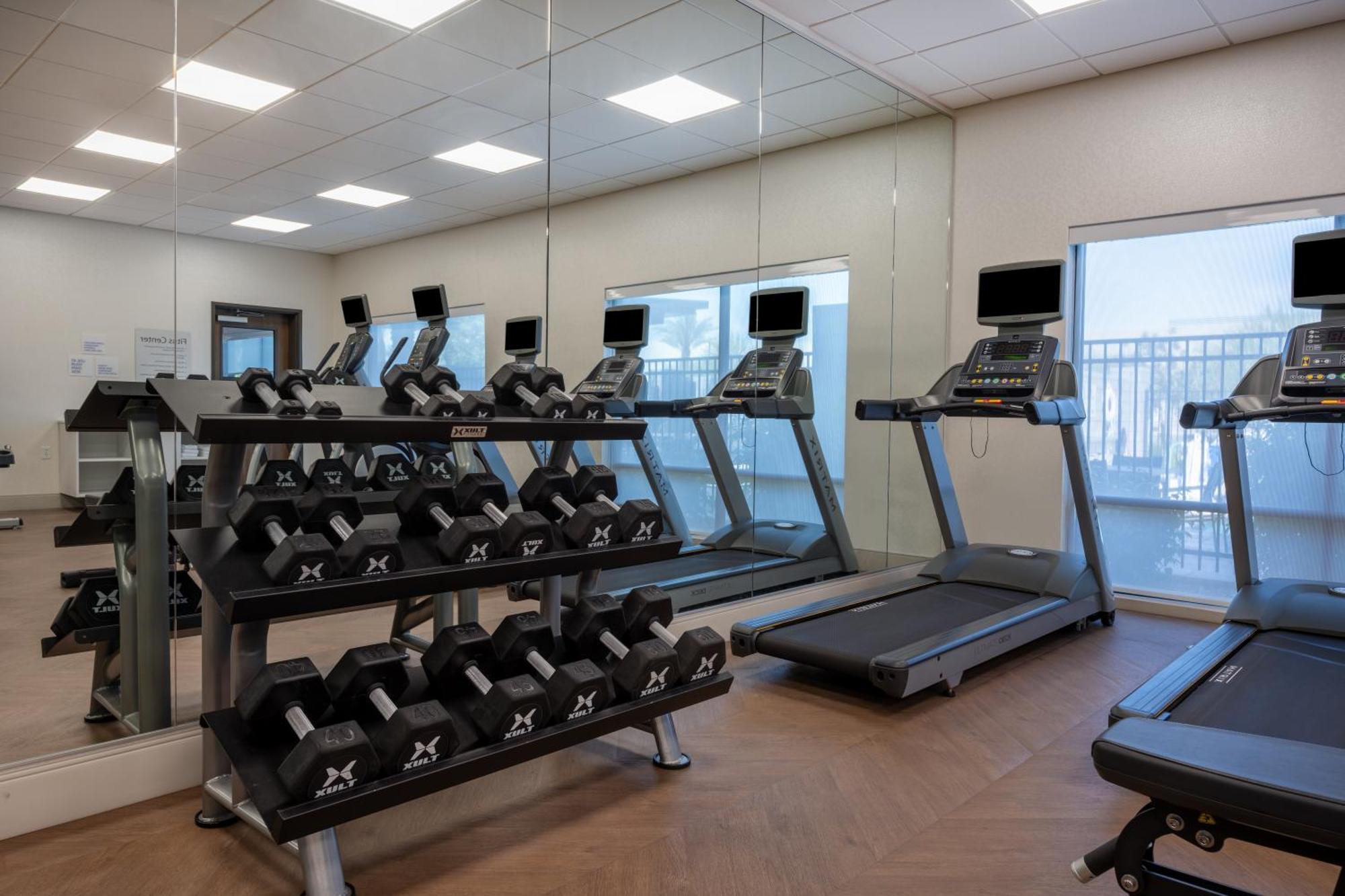 Holiday Inn Express & Suites - Gilbert - Mesa Gateway Airport Екстер'єр фото